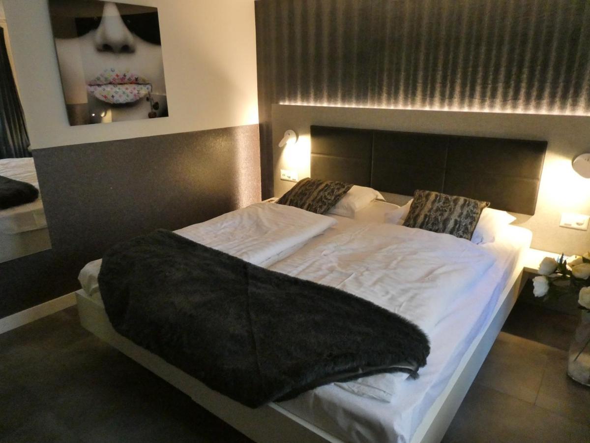 Central & Elegant Apartments,Partially With Fireplace, By Zermatt Rental المظهر الخارجي الصورة